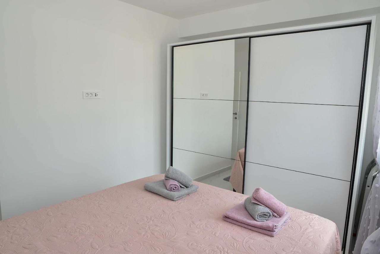 Apartment Laura Zadar Exteriör bild